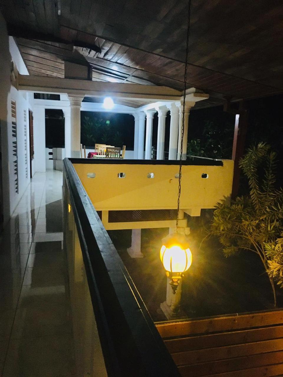 Aura City Hostel Anuradhapura Ngoại thất bức ảnh