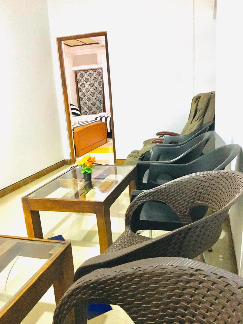 Aura City Hostel Anuradhapura Ngoại thất bức ảnh