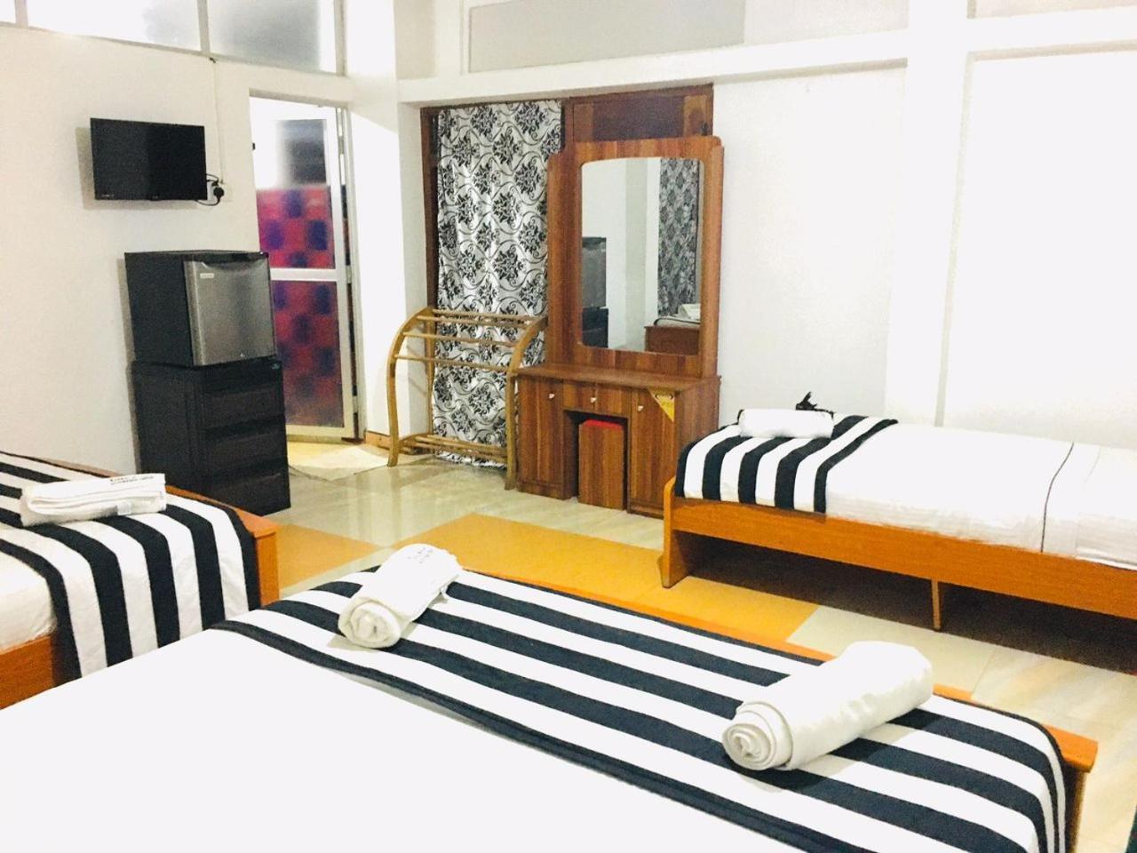 Aura City Hostel Anuradhapura Ngoại thất bức ảnh
